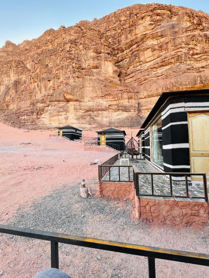Wadi Rum Quiet Camp Exteriör bild